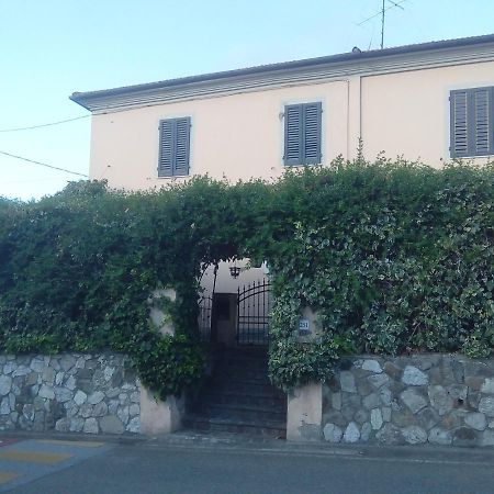 Terre Di Creta...Per Sognare Hotel Pomaia Kültér fotó